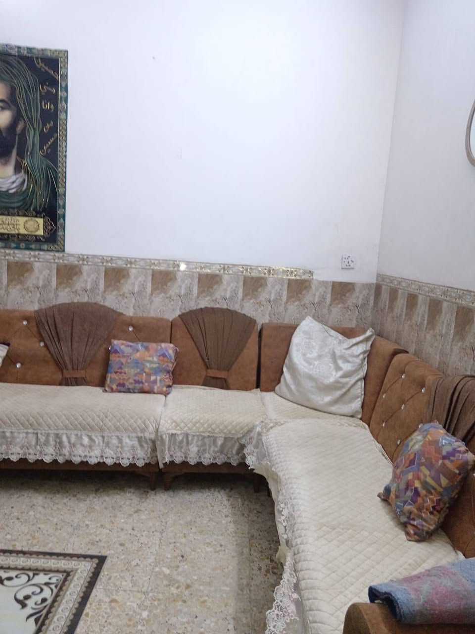 السلام عليكم بيت زراعي المشتل كاع سلطان   شارع المدارس ثلاث طوابق الاول كامل والثاني نقص بياض وكاشي ،السعر ٩٥ مليون


**إذا كنت صاحب هذا الإعلان وتريد حذفه لأي سبب، رجاءا أرسل رسالة إلى الدعم الفني**
