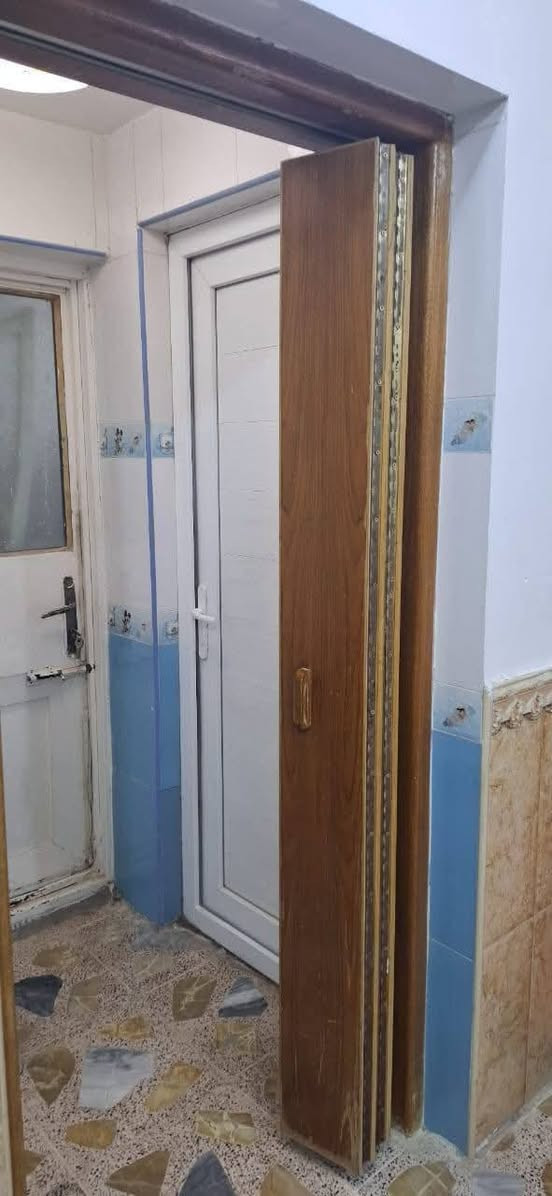 بيت للبيع مساحه 250 متر طابو صرف
حي ميسان قطاع 15 قرب مدرسة رشيد الهجري 

بناء جديد صب كونكريت وطابوك نهروان 

غرفتين وصاله ومطبخ واستقبال 

وصحيات داخليه وخارجيه ومكشوفات 

ملاحظه يرهم  (( او مراوس باي مساحه ))
او متابعه صفحة ابو أبو علي الخالدي  كل عروض حي ميسان 

استفسار اومراجعة مكتب الخالدي 
تابع صفحة ابو أبو علي الخالدي كل عروض حي ميسان 

عنوان المكتب حي ميسان شارع كيات قرب تقاطع بوريات 

او الاتصال على الرقم ***********

او الاتصال على الرقم ‏‪0781 539 0982‬‏

ادخل على الرابط التالي واطلع على عروض حي ميسان

https://www.facebook.com/groups/392370572858358/?ref=share_group_link
