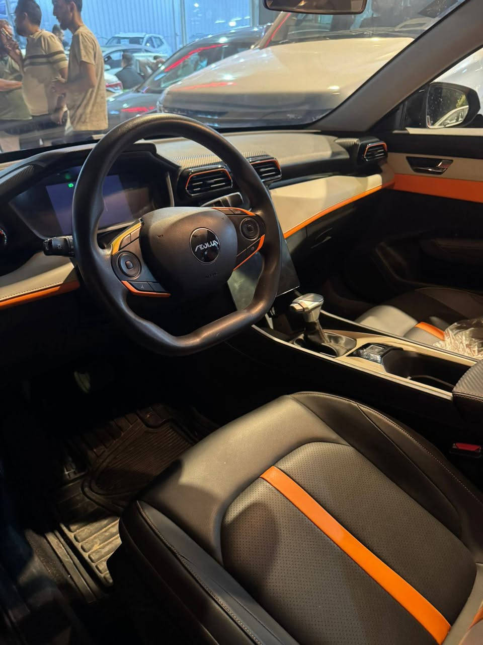 سلام عليكم للبيع دونك فينك شاين A30 موديل ٢٠٢٤ رقم بغداد انكليزي الستندر نص فول شركه ليث العبيدي ضمان ٦ سنوات سياره اخت الزيرو ماشيه ١٣ الف معروفه مواصفاتها سياره رزنه واقتصادية محرك ١٥٠٠ السعر  ١٧ مليون وبيها مجال قليل ***********)(***********) ابو احمد بغداد حي الاعلام بغداد, العراق
