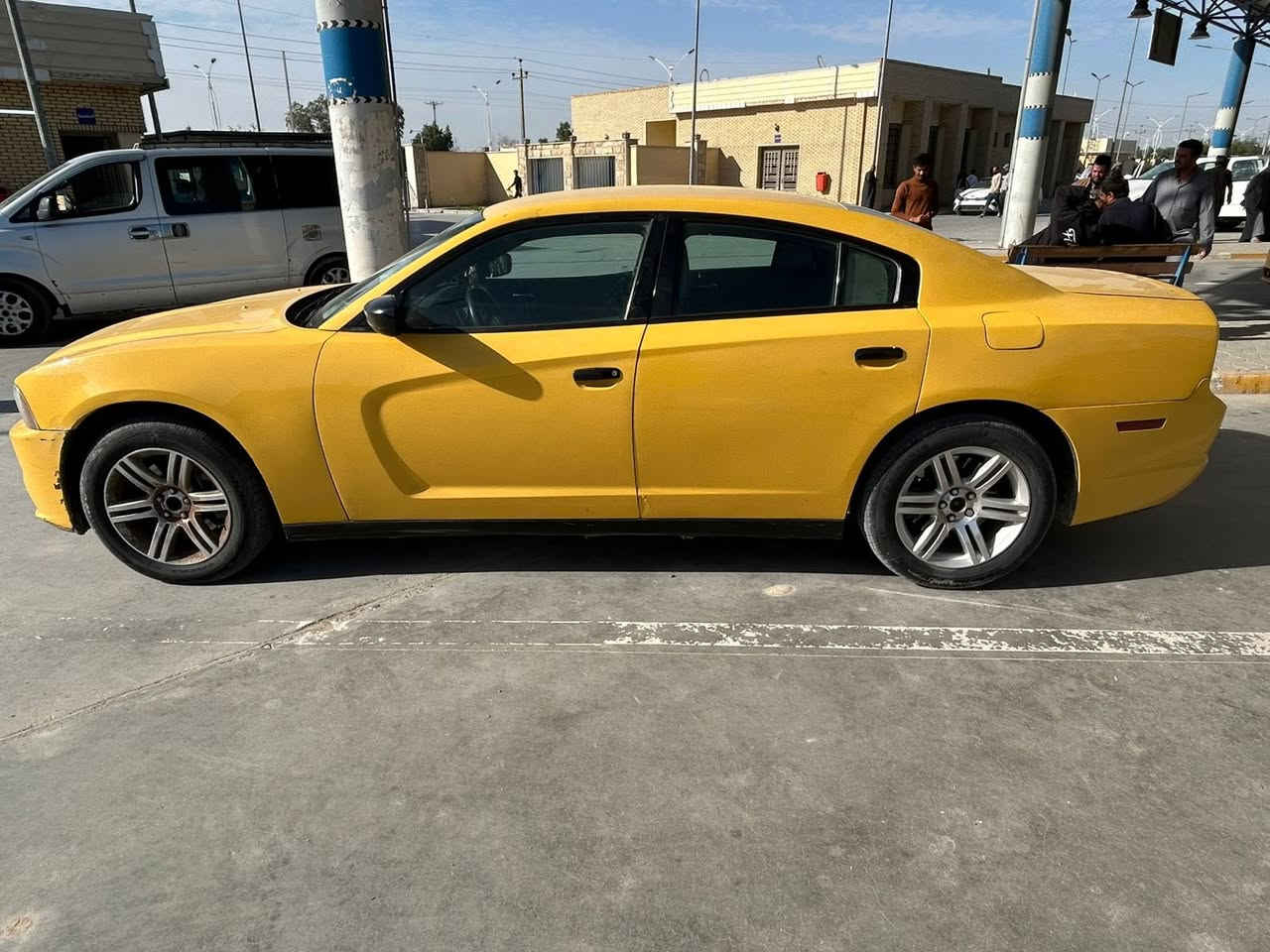 سلام عليكم جارجر البيع ٢٠١٢ مكفوله من كصه  ونقل  صوليات. رقم بصره تحويل. سعر ١٣٠ وبيه مجال الطيبين  مكان بصره سفوان  رقم الهاتف ***********
