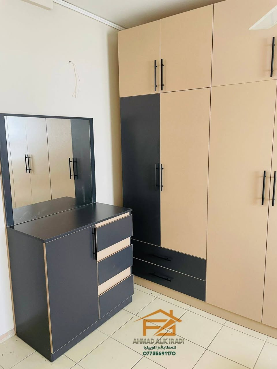 🛠 نصمم  🥸🪚 🥸 نبدع 🪛 💪🔨 نتميز ⭐🌟

🛏 تصميم وتنفيذ غرفة ڪاملة 
 ↩  سرير نفرين 
 وكنتور 8 أبواب ملحق 
+ ميز تواليت 
🌀 خشب  Mdf تركي درجة أولى ..
 🔹️تنفيذ  ...
  موديل عملي وأنيق  في شقق بسمايا ..
حسب طلب الزبون 🤩👌... ومستعدين بتجهيزكم بأي موديل أو لون حسب طلبكم ومن أرقى أنواع الخشب  🤩👏
🔱 مع ضمان الجودة والمتانة و جمال التصميم  👏💪
تجدونها فقط عند #الڪرادي_للمطابخ_والموبيليا  🤩🤩

🔻
🌇 العنوان // مقابل مجمع بسماية.. قريب من حلويات برهومي 
(حلويات برهومي اكو شارع بصفهم تدخلون بي وتتصلون بينا ندليكم على المعرض ....

🔽
📲 للاتصال والاستفسار ،،، ((( *********** )))
احمد الكرادي ↩ متوفر واتس 

⭕ او مراسلة الصفحة وسيتم الرد بأسرع وقت مع فائق التقدير  🌹
