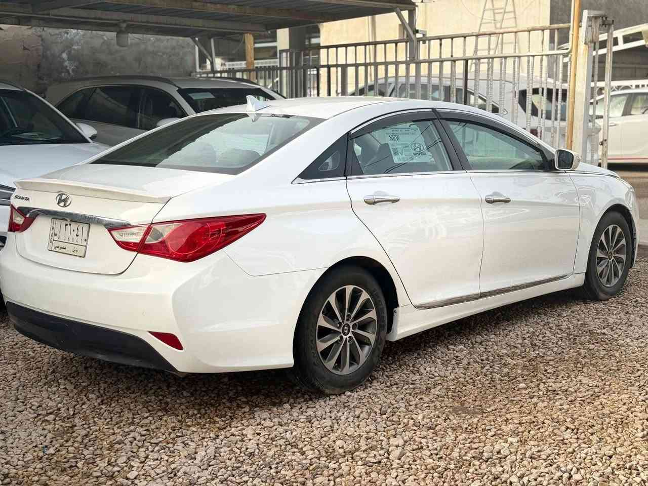 للبيع سوناتا ٢٠١٤
وارد سونار مرفق 
محرك٢٤٠٠غرفه بيجي 
السعر١٠٨ورقه وبيها مجال 
***********عنوان معرض الوطن لتجارة السيارات الحديثة الحله
