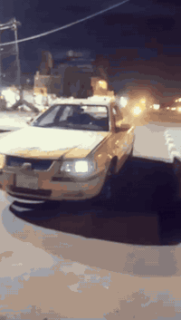 سلام عليكم سمند محور كورلا سياره شوف عينك وراعي تتواجه وياه كير مكينه زينات حداديه ٨٠ بالميه كهربايات شغالات مكان السياره نجف حي الوفاه سعر ١٨ وبيها مجال رقم الواتساب *********** ///////////اتصال عل خط ***********
