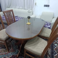 ميز طعام • وزن ثقيل • ٤ كراسي