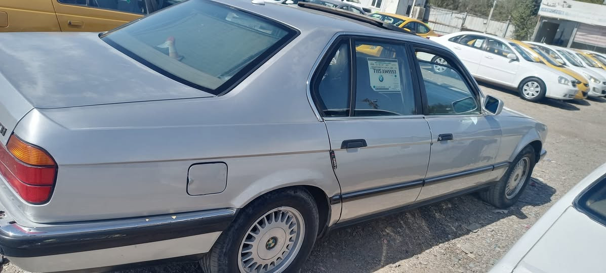 بيم دبليو 730مفتوح 6سلندر كير مكينه جديد غرفه جلد دبل جام بدون حادث صبغ عام مكاني بغداد حي الجهاد عارضها 63 وبيها مجال او مراوس بسياره كوري رقمي *********** سياره تبريد حداديه وتايرات 70 بل ميه سياره شماليه دهوك وسنويه بسمي
