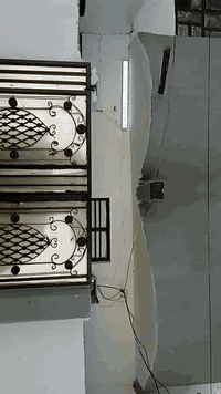 بسم الله الرحمن الرحيم اللهم صل على محمد وال محمد  دار للبيع المساحة 120واقع حال طابو صرف زراعي العنوان جسر ديالى القديم مقابيل عماره الدفاعي شارع الحدادين البستان الاستفسار على الرقم *********** أو مراسله صفحه خاص السعر بلخاص
