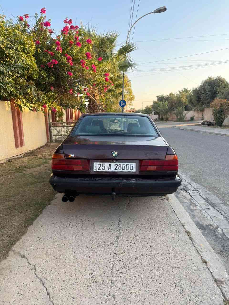 BMW موديل ١٩٩٣ 
رقم مميز 28000
سياره جاهزه بدون نواقص
بطاقه بنزين 
سعر ٦٠
*********** كركوك, العراق
