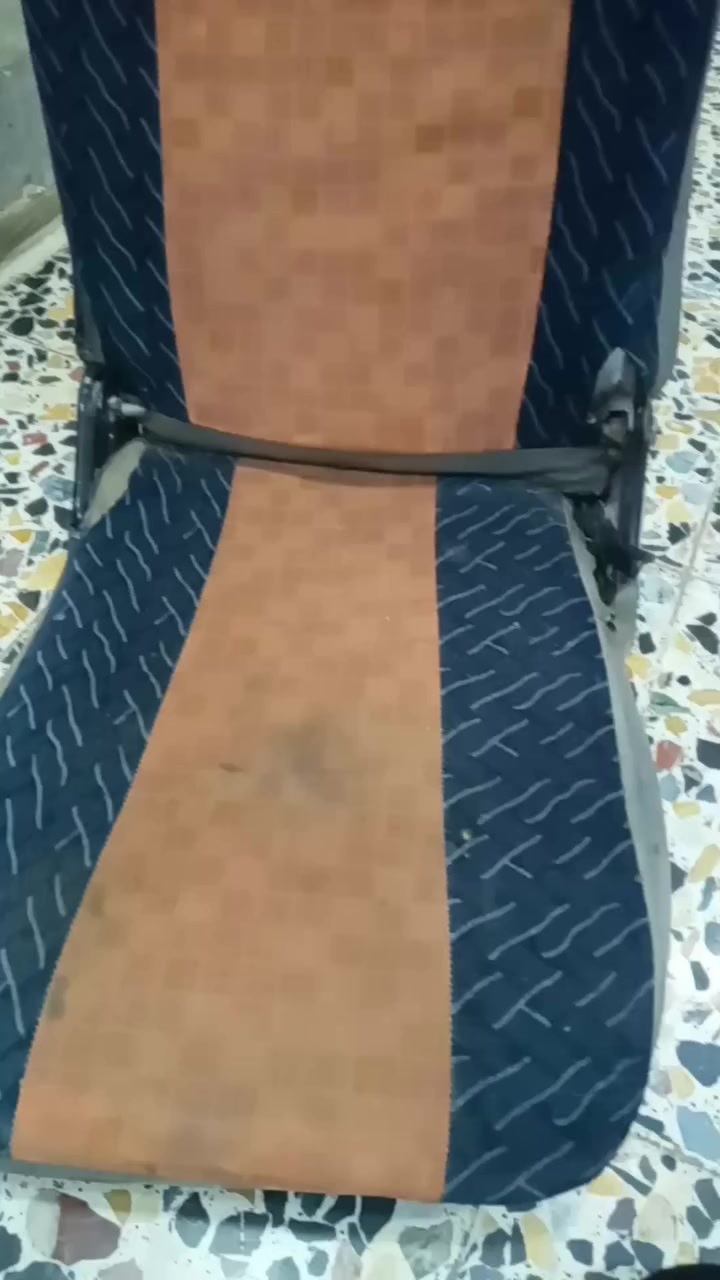 سلام عليكم شباب عندي كشن مال فتون بل نص بين لسيايق السعر ٢٥ رقم ***********
