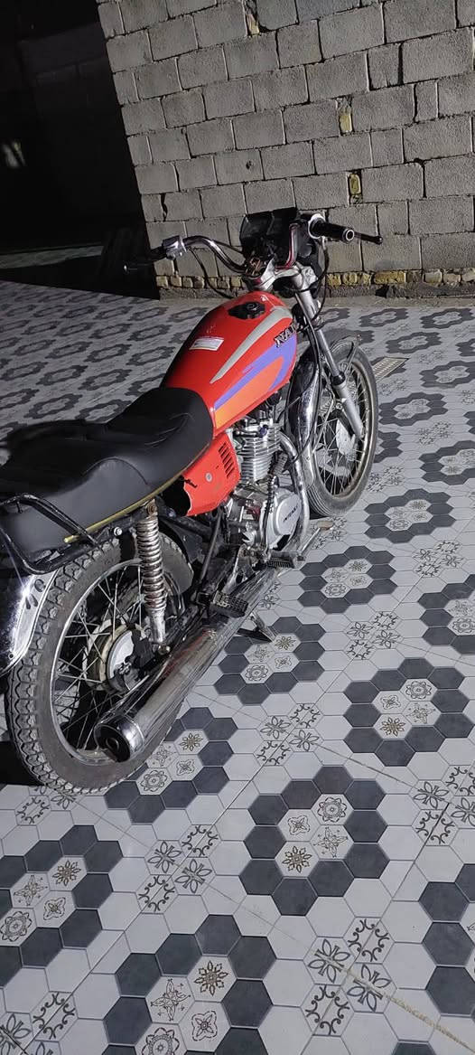 السلام عليكم البيع دراجه ايراني متياز وراق مديل 2018  سعر مليون وميه وبيه مجال
تصل على رقم***********
