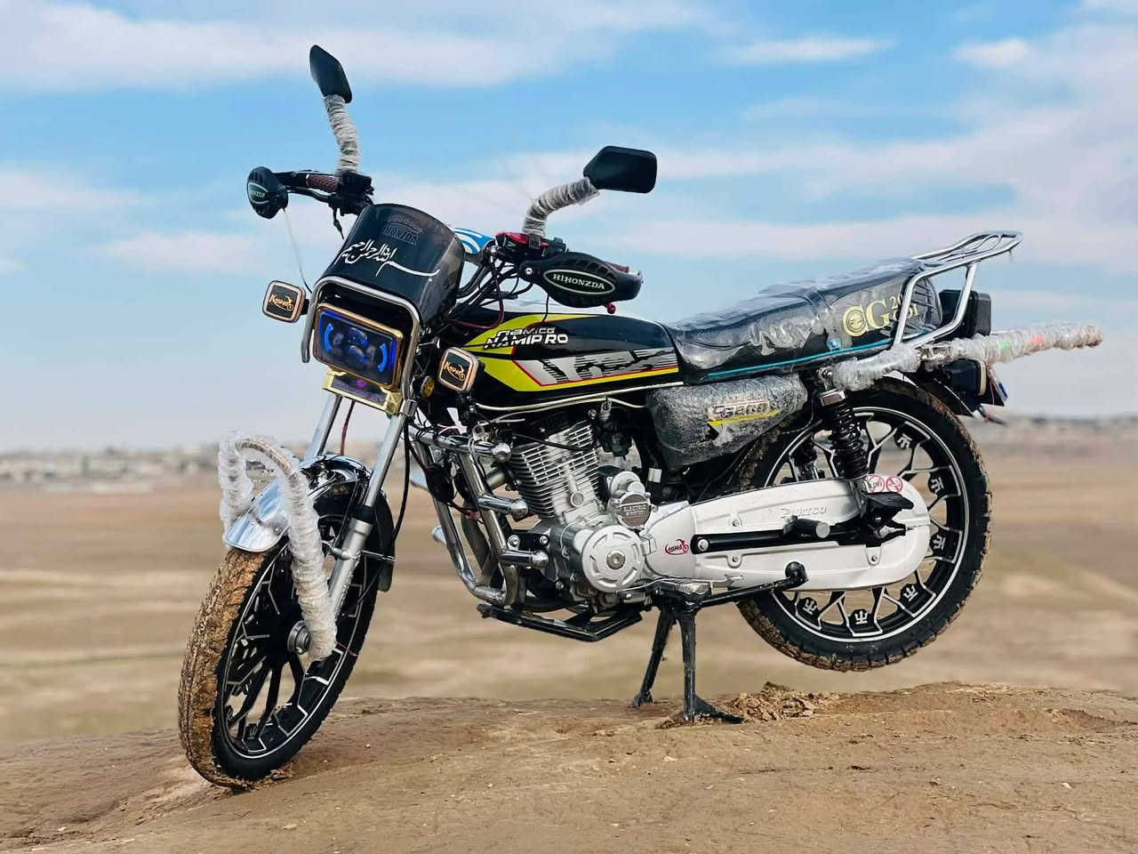 سلام عليكم
ماطور نامي برو (2024)للبيع الماطور مجهز بل كامل واي خلل ما بيها ونفس الي بل صوره ما مفتوح منها شي والمحرك شرط برغي واحد ما مفتوح ماطور جداً نضيف 
السعر راسلني خاص او واتساب ***********
