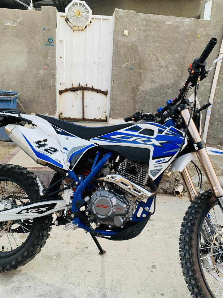 سلام عليكم دراجه قفاز CRX للبيع موديل 2026 حجم المكينه300cc دراجه كامله  مابيه نقص    
سعر الدراجه مليون 650 وبيها مجال لطيبين  مكاني بغداد خاص موجود ورقمي *********** بي واتساب

