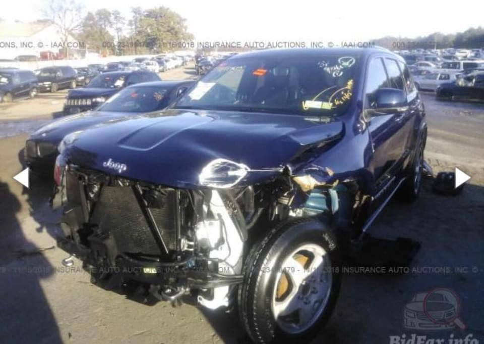 للبيع للبيع جيب 2018 فئة 25 فول الفول وارد امريكي سياره نظيفه مال بيت مناقصه اي شي مواصفات 25 معروفه وفئه قليله رقم سليمانيه الجديد بسمي تحويل مباشر مواصفاته………
1- لايت حاجب لد واوتو داينمك
2- مري رادار
3- حساس 
4- بانوراما
5- اكشن خزن وجلد
6- توقف ذاتي عند الرجوع
7-ويل كب 20 بلادي من امريكا
8- باب كهرباء
9- ستيرن كهرباء
10- شاشه كار بلي 
11-ماوس تحكمات قياده فور ويل
وبعد بيه مواصفات حادثه مال امريكا حافة البنيد والجاملغ الايسر وهنا صار بيه قبل فتره طخه بين الباب والجاملغ الايمن ونصبغ على كده السياره ماشيه ( 100 كيلو ) مو ميل يعني ممشاها قليل بنسبه الموديله بيه مكانين بارد جدا بسيطات جهة اليسره الشراي يتصل على هذا الرقم *********** والسعر عند الاتصال مكاني بغداد
