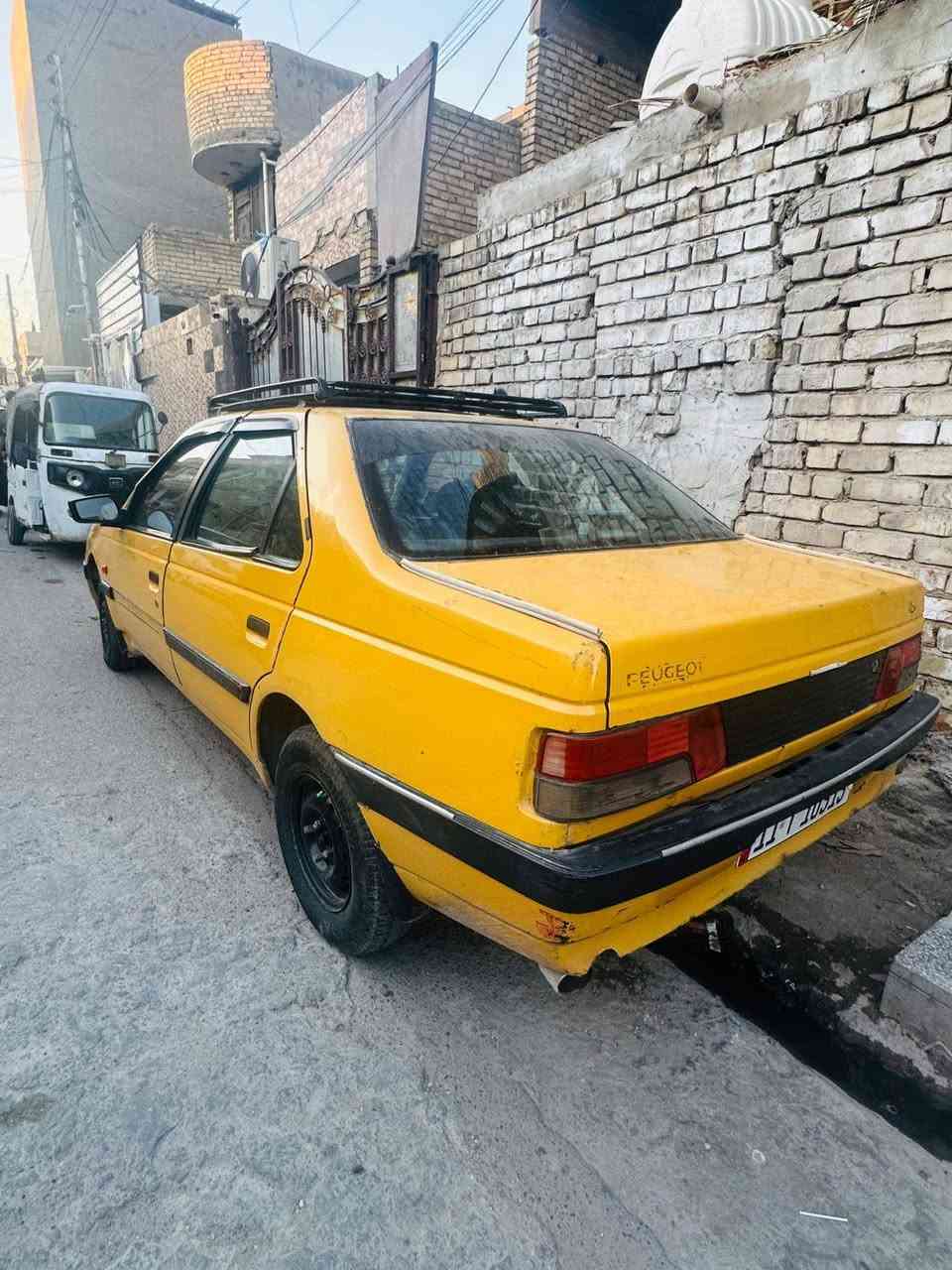 سلام عليكم بيجو محور مكينة وكير ونجي تبريد ثلج مصفر هيئة وغرامات عنوان بغداد ٢٣ بية مجال تحويل مباشر شراي يتصل ***********
