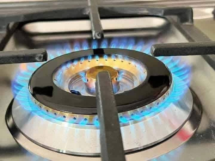 سلام عليكم ورشه ابو امير الصيانة الطباخات الغازيه تصليح وتنظيف صيانه موقعيه نجيكم  الباب البيت ،.*********** تصال واتساب
