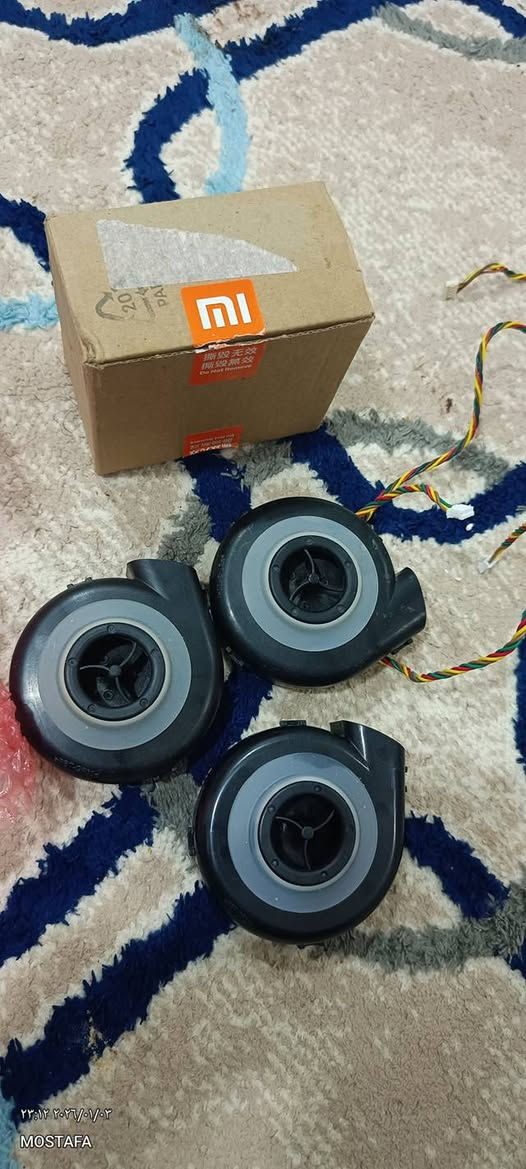 قطع تخص المكانس الروبوت من شركة شاومي الي يفيدنه يكتب سعر وياخذهن 
 🌹***********🌹
