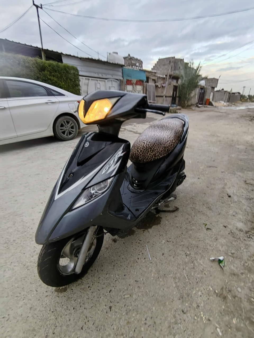 السلام عليكم للبيع دراجه ماكس ثعلب نضافه 90 بل ميه  ماعده عداد السرعه كلشي بيهه شغال شلعه معدل سلف هندر كهربايئات دراجه متصرف عليهه ربع السعر 550   مكاني تاجي سبع البور  ***********
