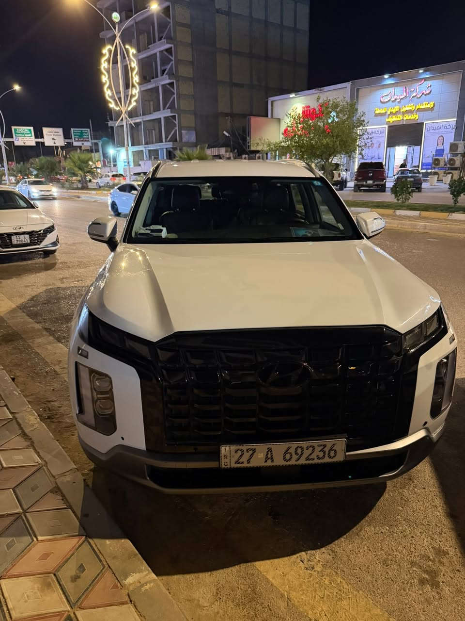 السلام عليكم
بلسايد 2025 وراد امريكي فول مواصفات عدا البنوراما 

ماشيه 21 الف فقط رقم ذي قار شهداء 

وكاله عامه بسمي وبسم اليشتري  

فول مواصفات 7 راكب VIP كشن منفصل جلد

تدفئه كشن وستيرن تدفئه وهزاز للتحذير  

رادارات اماميه وخلفيه وجانبيه 

محرك 3800 V6

كامره دواره 

تبريد مركزي وتحكم امامي وخلفي تبريد 

جنطه كهرباء 

دخول ذكي وتشغيل عن بعد 

السياره حلوه مواصفاتها وحادثها حلوه جاملغ تبديل نفس اللون 

والباب مصبوغ والسونار بالمنشور كفاله شوواصي ودواخل 

*********** السعر مناسب جدا للشراي
