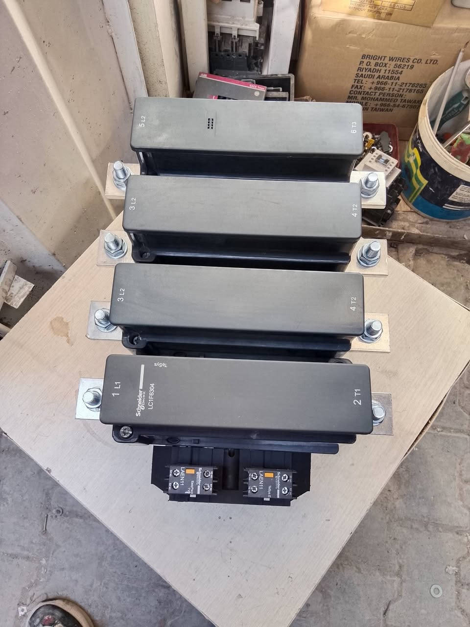 للاستفسار واتساب ::- ***********

السلام عليكم ورحمه الله وبركاته 🌹❤️ 
كل ما هوه جديد من شركه شنايدر متوفر لدينا وبأنسب الاسعار 
خصومات تصل الى 30٪ 🤠 ومع كل طلب هدية 🎁🧳
الطلب يجي مع كارت ضمان 5 اشهر 💯🎉

توصيل لجميع المحافظات 🚚🚛 
(متوفر جديد وكاله شنايدر مع شهادة منشأ) 🇫🇷
 ( متوفر باله داخل كارتون بسعر المستعمل ) 🇫🇷
اكثر من هيج ماكو 😬😁🫶👷
للطلب والاستفسار واتساب -- *********** 📱🖥️📞
