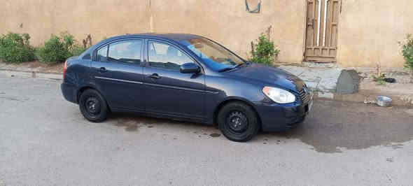 السلام عليكم اخوان اكسنت موديل 2011 السياره نضيفه حداديه تبريد كير مكينه. 1600 كشر نضيف  داخل بيجي ماشيه. 117 صبغ جاملغ خلفي  السياره بيها جراد بنيد وقماره رقم بغداد الدولي تحويل مباشر #الســعر 82 مكان السياره بغداد للاستفسار (***********)
