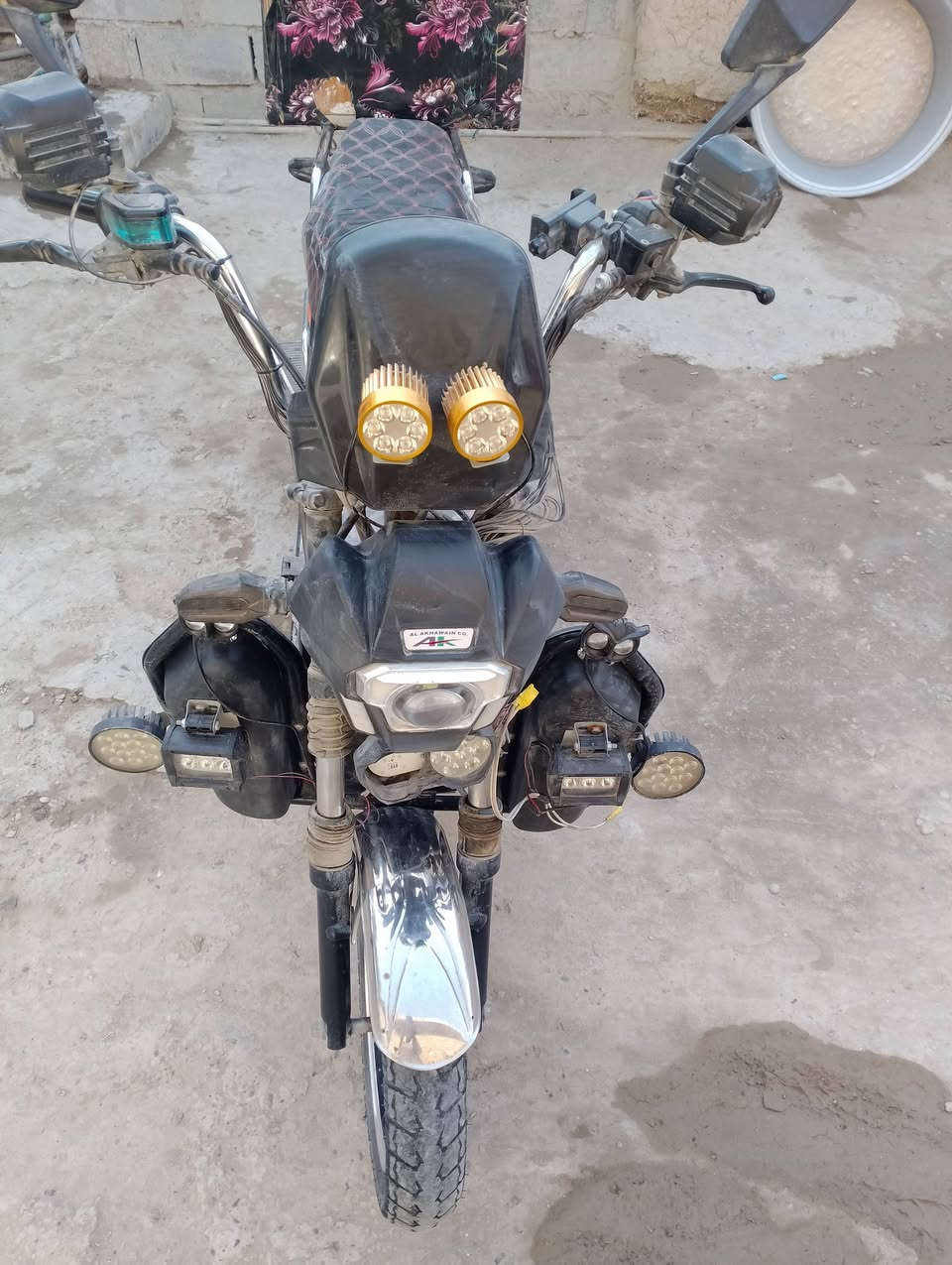 ماطور جبلي للبيع نظافته مثل ماموظح بالصوره بطاريته تقره 9 ونص وقسم 10 السعر 400 الصندوك ماينباع ويا 
للاستفسار ***********
