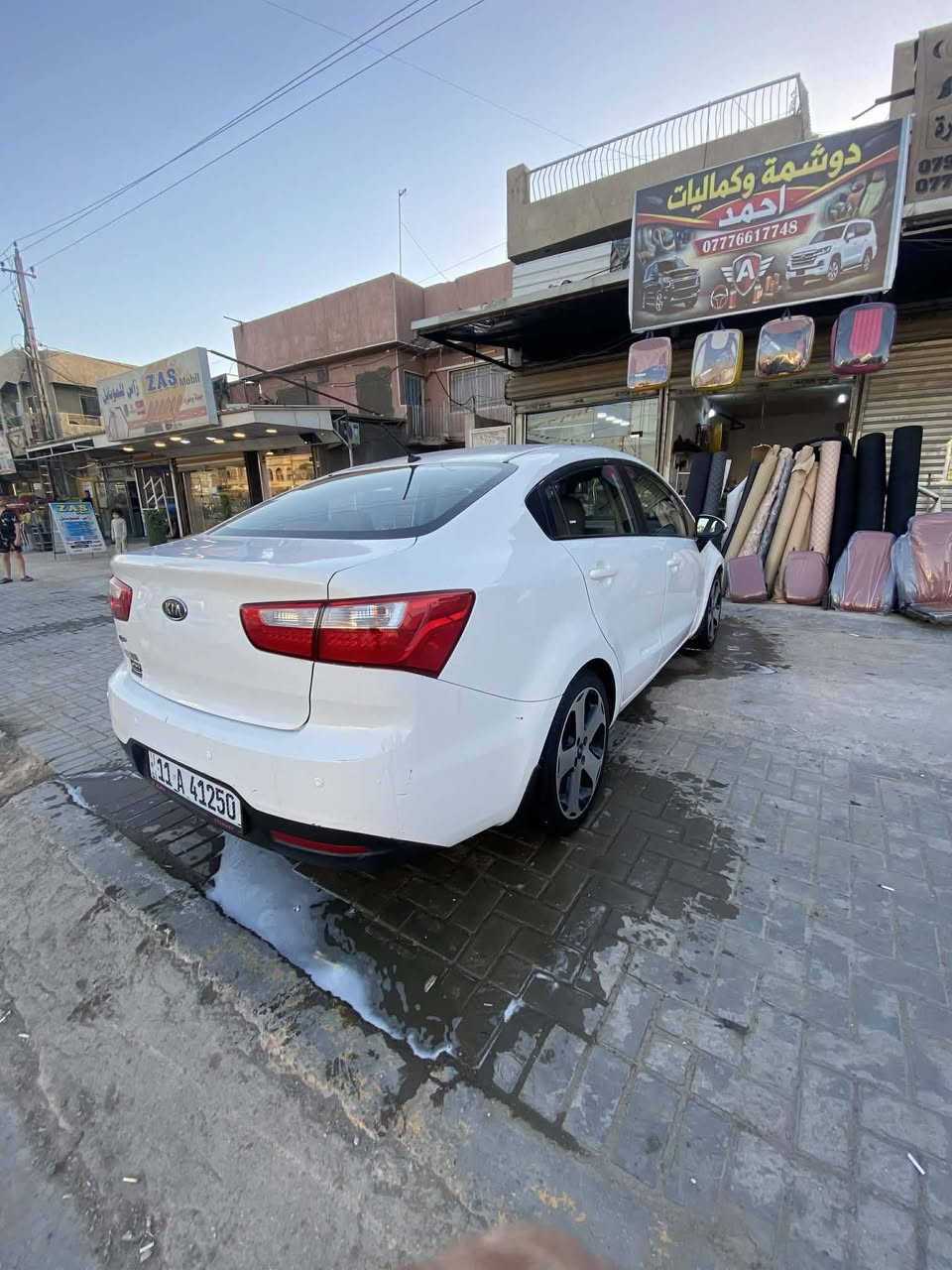 السلام عليكم كيا ريو 2012 خليجيه فول ماعدا البصمه والفتحه ماشيه 95 كير ومحرك جديده على الوضع الشركه مكينه 1600 دكشن عالي مري شفط حساسات خلفيه بك لايت لد الداخل جلد قرميدي بلادي باسمي رقم بغداد السعر 88 وبيها مجال بسيط مكاني بغداد الدوره هوررجب *********** *********** السونار موجود داخل المنشور موضح بالتفاصيل
