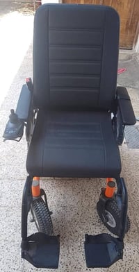 عربانة شحن • ما مستخدمة • بيها مجال