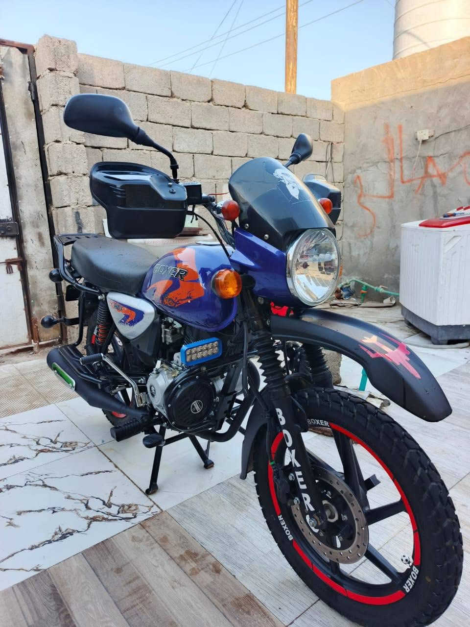 موديل 23 بسعر مليون 350
والله نضيفه مابيهه شي بسَہ محتاج فلوس 
تواصل / ***********
