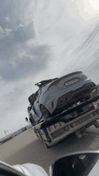 سلام عليكم للبيع كيا ستينجر ٢٠٢٢ محرك أربع سلندر ٢.٥ توربو موديل ٢٠٢٢ gt line مكان سيا ره دهوك  رقم دهوك سعر سياره68$ ورقه و بيها مجال رقم تليفون***********كورك
***********زين
