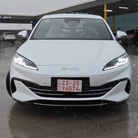 بی وای دی Seal 06 2025 ڕەنگ سپی ناو سپی  تەنها ٣٥٠٠ کیلۆمەتر ڕۆشتووە  ...