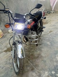 ١٩ مجفتة صارلها شهر كهرابائيات شغالة سلف شغال بس عايزها باتري و اشارة ...