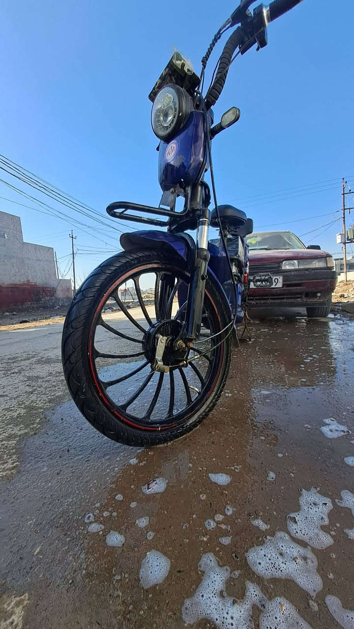 السلام عليكم باسكل شحن للبيع موديل 23حجم 20 اربع بطاريات 12فولت اربع دبلات خلفية لايت شغال هورن شغال اشاير المكان بعقوبة تحرير سعر ٢٢٥بي مجال الرقم ***********
