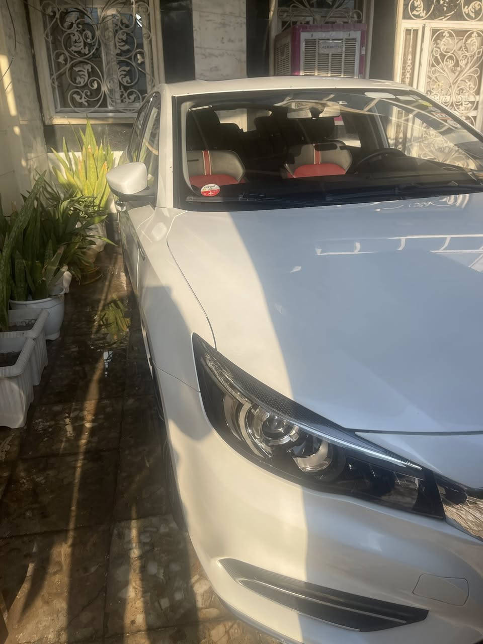 للبيع MG6 موديل 2021 تروفي فول مواصفات . بيها قطعتين صبغ البيبان بس الباقي مكفول حته الدعاميات
رقم  أربيل  
ماشيه 47 الف 
داخل جلد احمر 
سلايد روف 
تشغيل بصمه + بصمه أبواب 
ترحيب عند الفتح  
يدات نيكل 
كشن السايق كهرباء 
دبل سويج بصمه 
شاشه ابل كار بلي 
اوتوا ستوب 
هاند بريك بصمه 
وضعيات قياده سبورت ونورمال 
كل الجام اوتوا 
شفتات بالستيرن 
تبريد منفصل + تبريد خلفي + ثلاجه 
فول تحكم ستيرن
لايت زنون 
لد امامي + لد خلفي 
مري شفط 
ويل 18 
دسكات امامي وخلفي 
كامره دواره + حساس خلفي 
دبل كزوز 
العنوان بغداد البلديات  
السعر ١١٥ وبيها مجال بسيط 
***********
