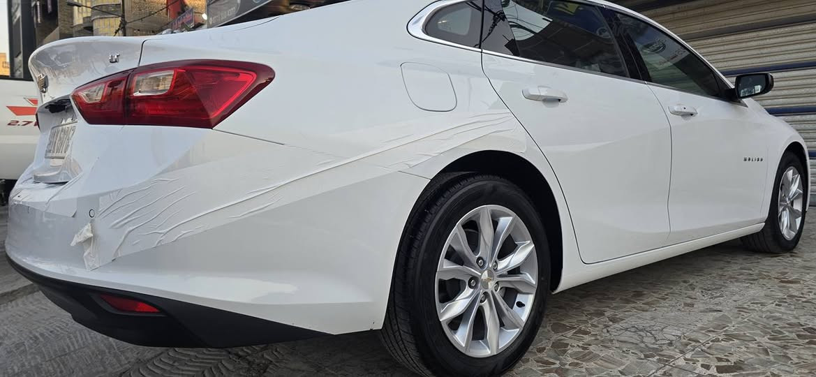 تقرير غرق ماليبو موديل 2025 معوقين   Year :  2025
Make : CHEVROLET
Model : MALIBU LT
اللون : ابيض 
سعه المحرك :  1.5 TURBO توربو
المسافه المقطوعه :  17525 mi
----------------------------------
🚘 المواصفات 🚘
وارد امريكي  🇺🇸
بصمه
شاشه 
كاميرا
كراسي كهرباء
تدفئة مقاعد اماميه 
فرش مخمل
تحكم سرعه
تحكم مسجل
حساس خلفي
ويل 18
هاندبريك كهرباء
تشغيل عن بعد
بروجكتر
تحديد مسرب
حساس تجاوز
----------------------------------
⭕️ حادث السياره غرق 🔓 ناريه في امريكا الحادث مرفق مع الصور ⭕️
الايرباكات: جميع الايرباكات سليمه

----------------------------------
💲 السعر 155💲
----------------------------------
☎️ للاستفسار  يرجى الاتصال على الرقم التالي☎️
⬇️                            ⬇️                                ***********
📍 العراق - بغداد - مدينه الصدر الكيارة قطاع 69📍
