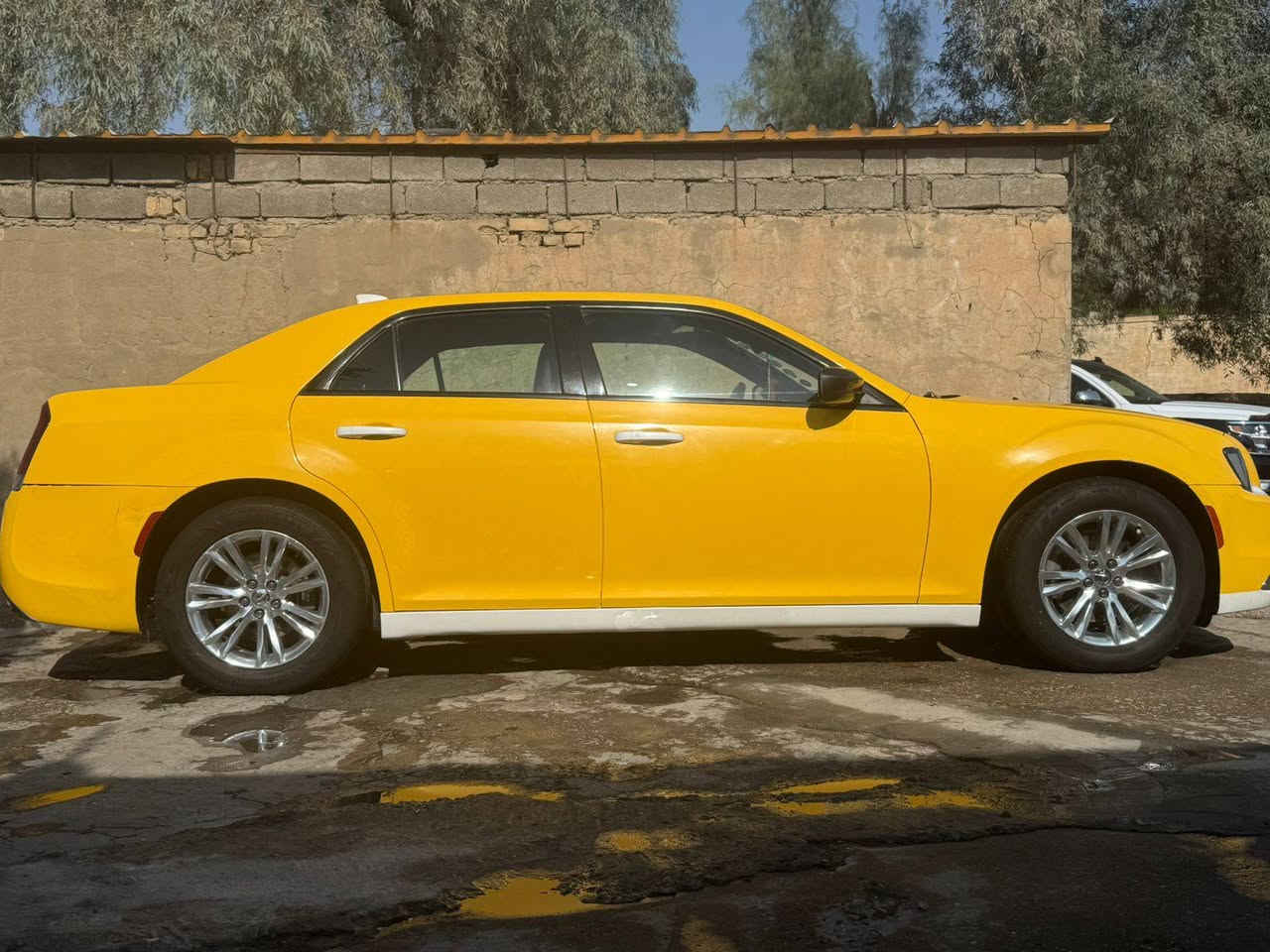 السلام عليكم أوباما موديل 19اصل رقم بغداد بااسمي الانكليزي بدون ايرباك بيهه باب مبدل اصل ابيض مواصفات Sكشنات حضن تشغيل عن بعد شفتات ويل 18تخم تاير جديد جاهزه للعمل للاتصال ***********
