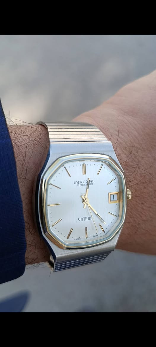 ميركسال سليم لاين
Mirexal Slim Line 
سويسري اوتوماتيك ٢١ حجر
ابعاد ٣٥×٤٠ ملم
شبه قشطة
تو تون
بلادي بالكامل 
نظافة كالجديد 
السعر ١٥٠ الف


**إذا كنت صاحب هذا الإعلان وتريد حذفه لأي سبب، رجاءا أرسل رسالة إلى الدعم الفني**