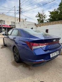 بيع مستعجل النترا 2021 فول  رادار تحكم جهتين  بصمه  تشغيل عن بعد حادثة...