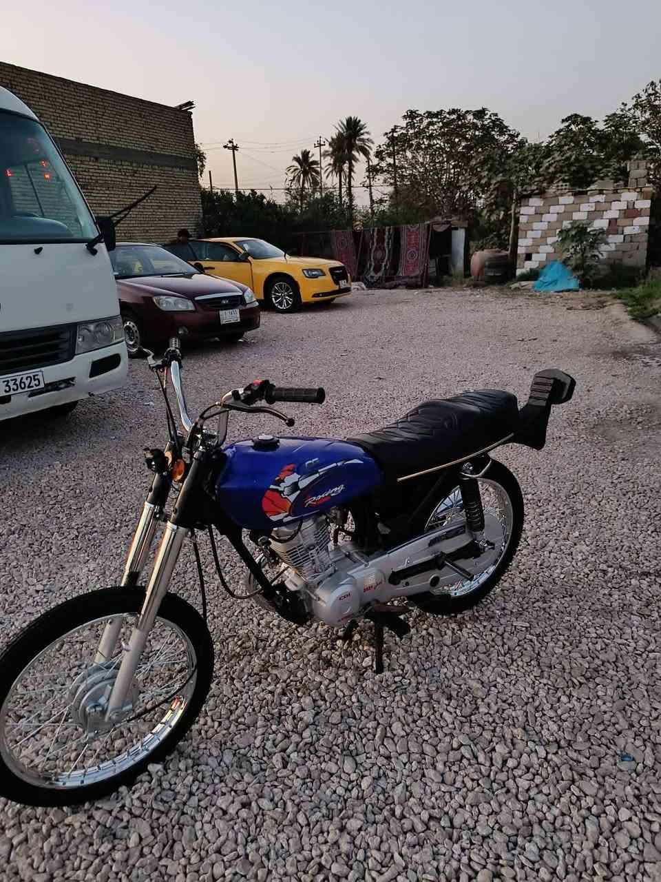 لبيع شاصي محرك 2021. تعمير 26. 750 قفل مكان مشخاب. موجود خاص ورقم هاذا ***********.
