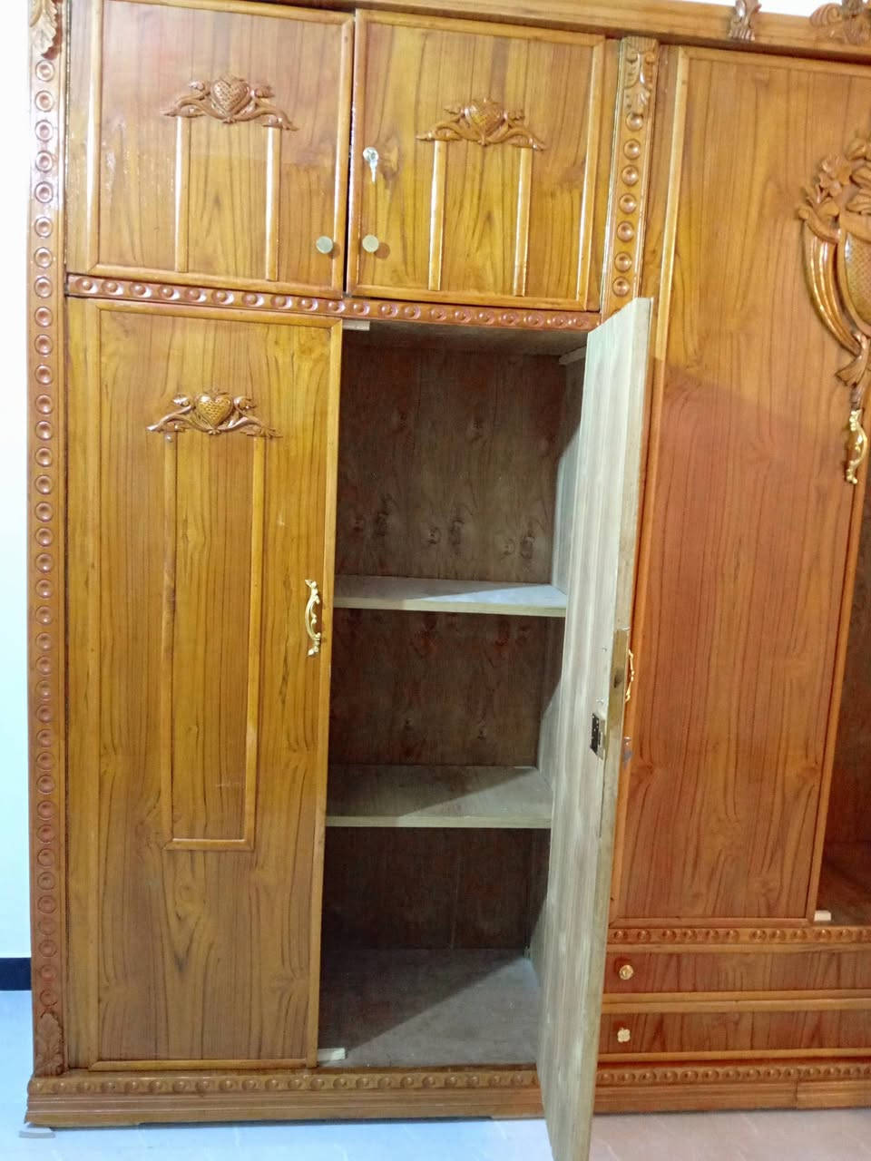 كنتور ابو 6طابقين. تسكام اخو جديد استعمال اقل  اشهر.   مكان كوفه.
الشراي يراسلني خاص.


**إذا كنت صاحب هذا الإعلان وتريد حذفه لأي سبب، رجاءا أرسل رسالة إلى الدعم الفني**