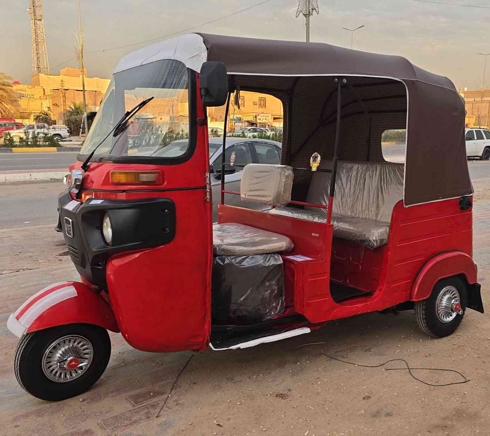 تكتك بجاج مديل 18 شهر 12 رقم وسنويه انكليزي تكتك حلوه وجديده تراي مال زيرو اتصال فقط مكلف بل النشر *********** السعر قفل4/ 600🌹مليون  مكاني كربلاء✈️
