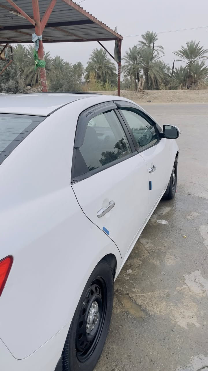 السلام عليكم
سيراتو  للبيع
المديل 2011
فول مواصفات عده البصمه
فتحه
اشاير بلمري
مري شفط
وشفتات 
تبريد بيانو
مكينه وحداديه جديده 
العنوان كربلاء 
السعر 88وبيها مجال قليل
الرقم:***********
