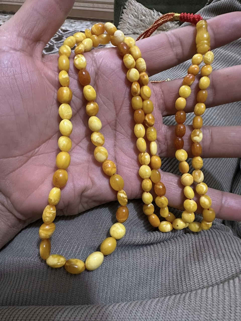 سلام عليكم سبحة كهرب  قديم اصل عقود الماني حجري شجري  طبيعي حر وزن 20 غ عدد حبات 101 يوجد توصيل المهتم خاص🌹


**إذا كنت صاحب هذا الإعلان وتريد حذفه لأي سبب، رجاءا أرسل رسالة إلى الدعم الفني**