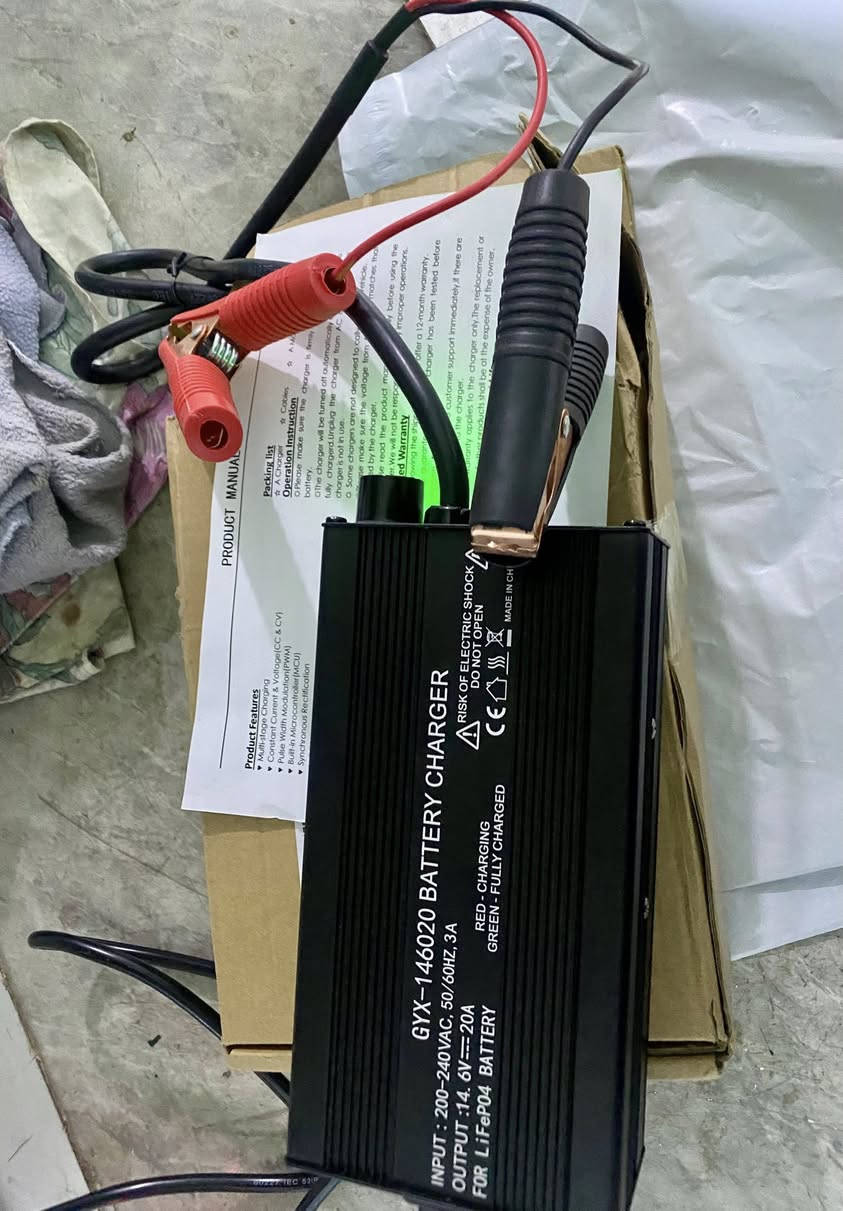 شاحنة ١٢ فولت ٢٠ أمبير جديدة بالكارتونة
للتواصل *********** واتساب يوجد توصيل 

السعر ٣٠ الف
