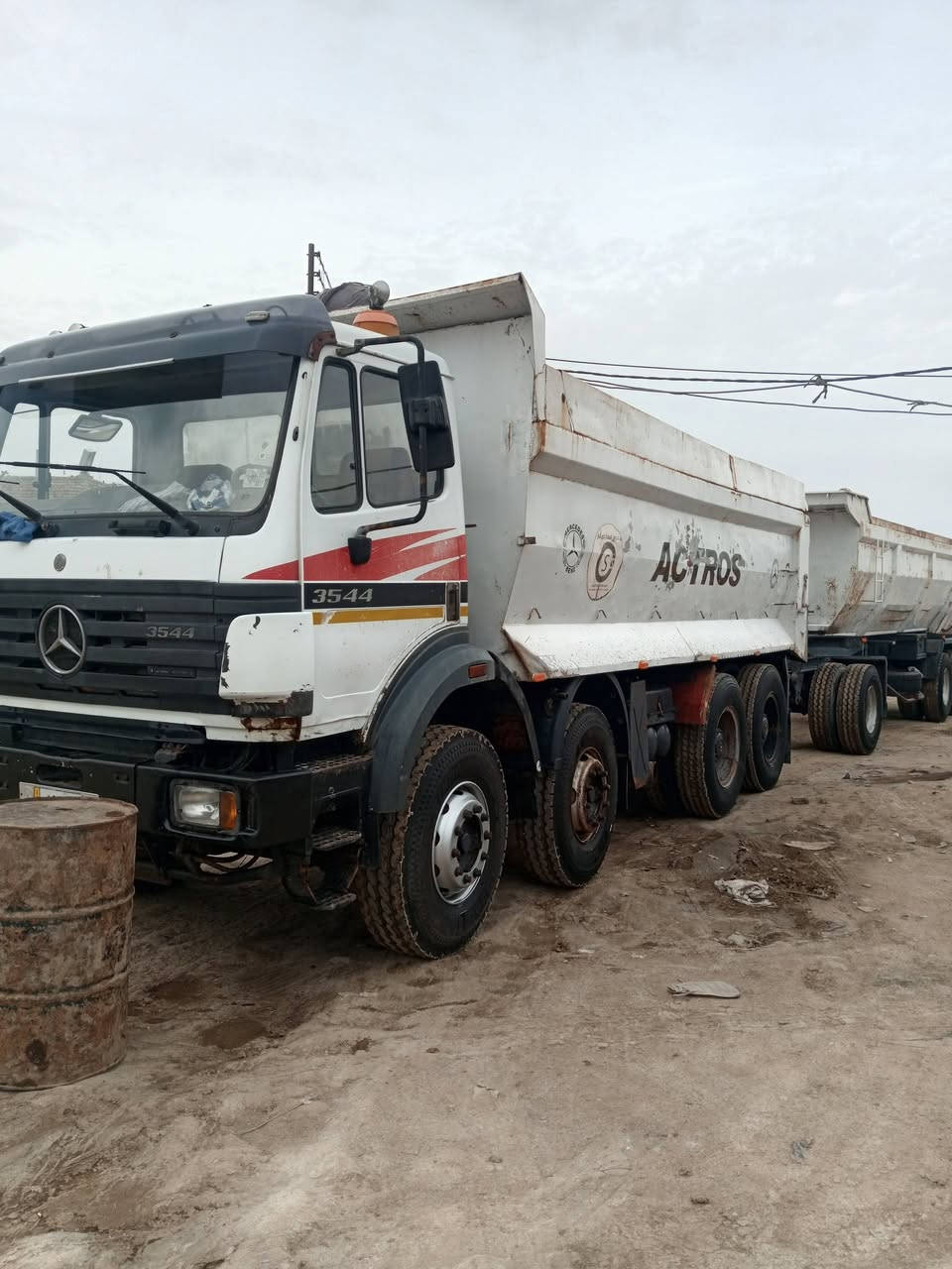 للبيع موديل 98 اصل بموديله  باسمي مداورة  مربوطه 3لوحات تخم تاير كير 210 محرك 44 مجموعة جيف بلادي عكرب بدون صبغ لاشاصي ولا قماره ***********
