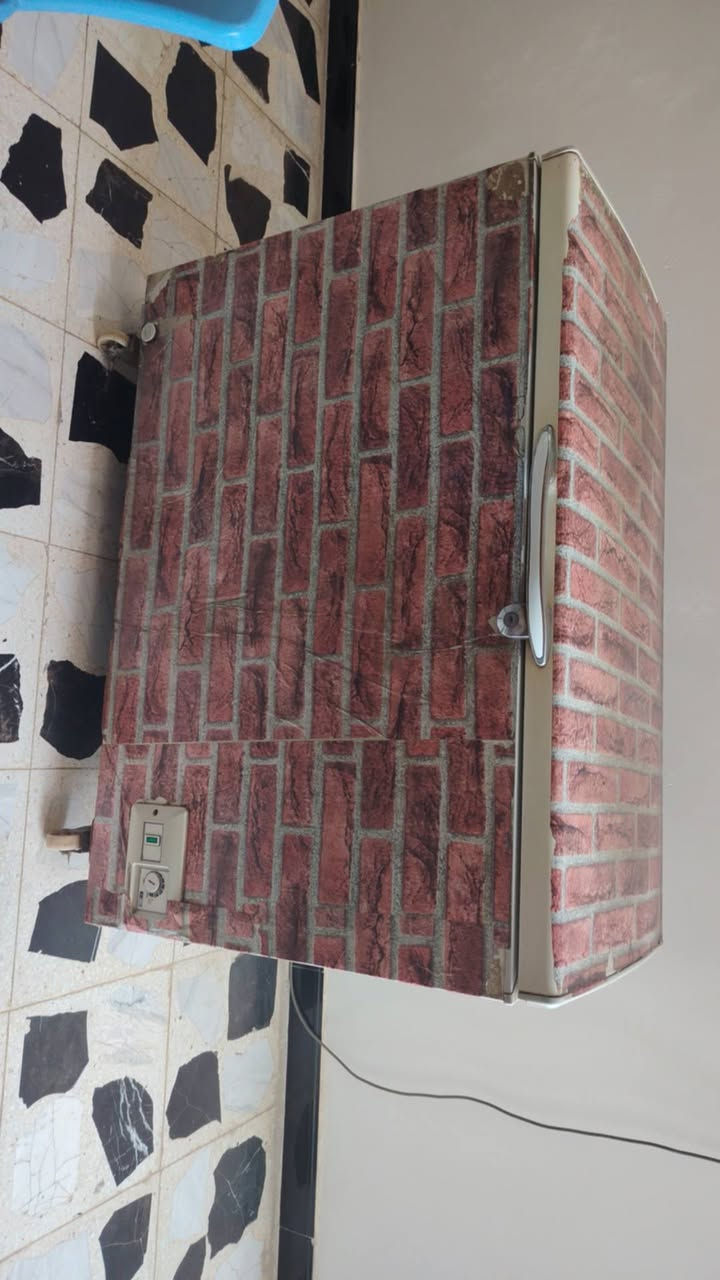ثلاجه نظيف شغاله حجم وسط سعر 125مجمدة نظيف شغاله حجم 16قدم 225وبيه مجال


**إذا كنت صاحب هذا الإعلان وتريد حذفه لأي سبب، رجاءا أرسل رسالة إلى الدعم الفني**