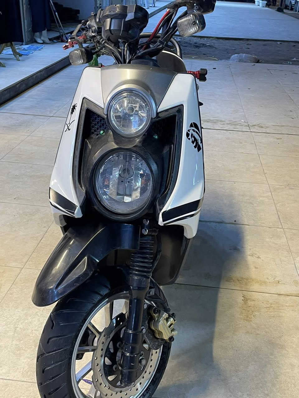 سلام عليكم شباب سكنس جبلي دراجه كارتون بلاديه مكينه بس ولفات شرط الفحص بيهة تزويدات خارجي ويلات ويدات بريكات وبكلايت وبيهة كلج رياضي اجه وياهة بلادي  دراجه انضف من الصور تجي وتشوف بعينك ما متعوبه مكاني ناصريه شراي تصل وبيك خير وتدلل سعرهة كلش مناسب لو مراوس ب ماكس بلاديه كون ما مفتوحه ***********
