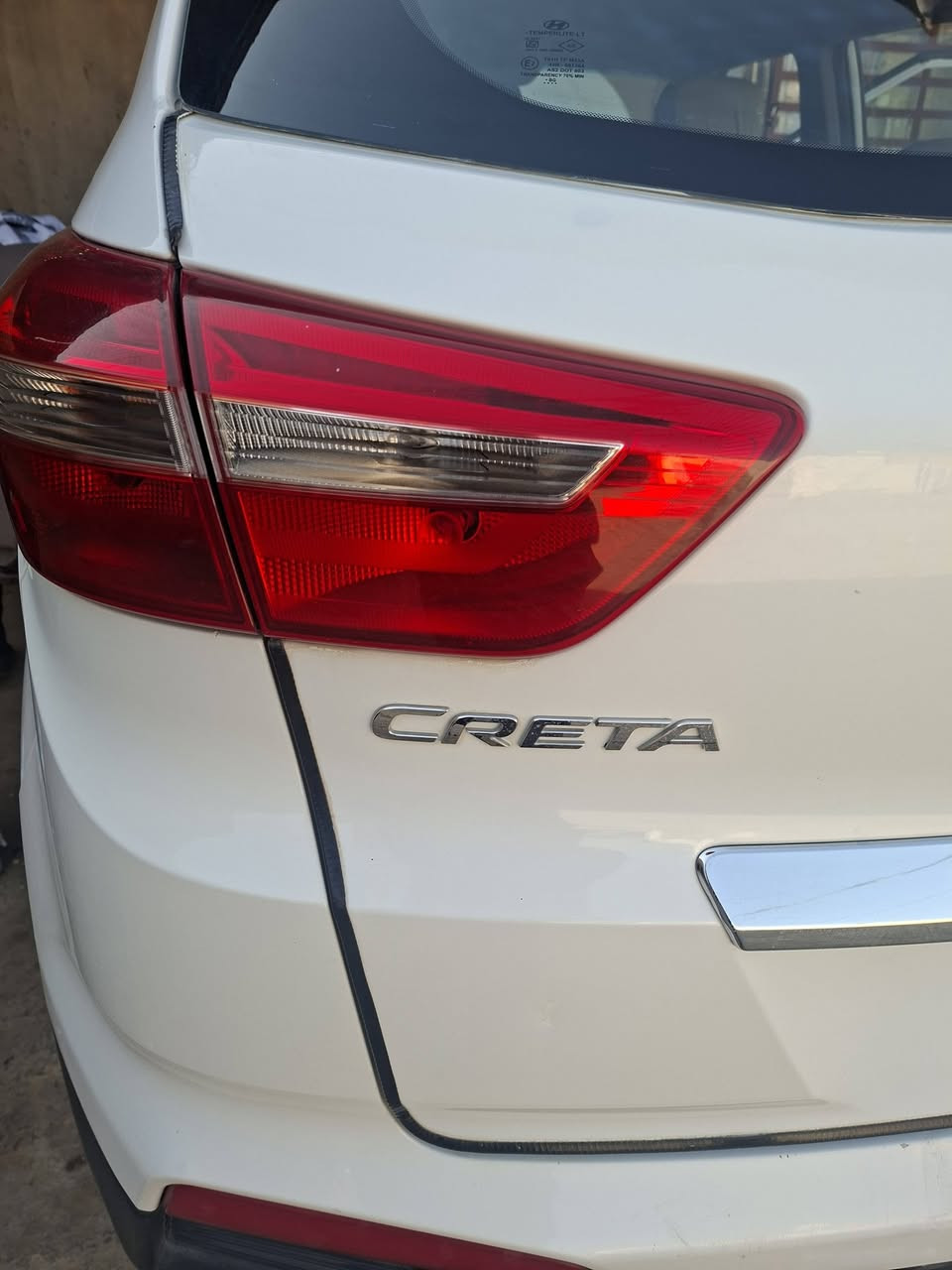 السلام عليكم 
هونداي كريتا موديل ١٦ بأسم صاحبها مكفوله كفاله عامه عدى رصعات بسيطات سياره جديده برغي ممفتوح بيها  على وضع الشركه 
اخوان السياره مو الي مكلف بنشرها السعر خابرو صاحبها 
مكانها نجف مشخاب
***********
