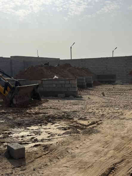 السلام عليكم ورحمة الله وبركاته 
يتم بنا عدد من مزارع بأدارة وشراف وتنفيذ من قبل ابو زينب الحمداني 
معه اروع كوادرنا الابطال الذي تنجز عملهم بكل اخلاص 
غايتنا المصداقيه وسرعه إنجاز العمل ومن لله التوفيق 
الحمداني للعقار والمقاولات:***********
