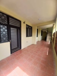 السيدية • غرفة وصالة • طابق أرضي