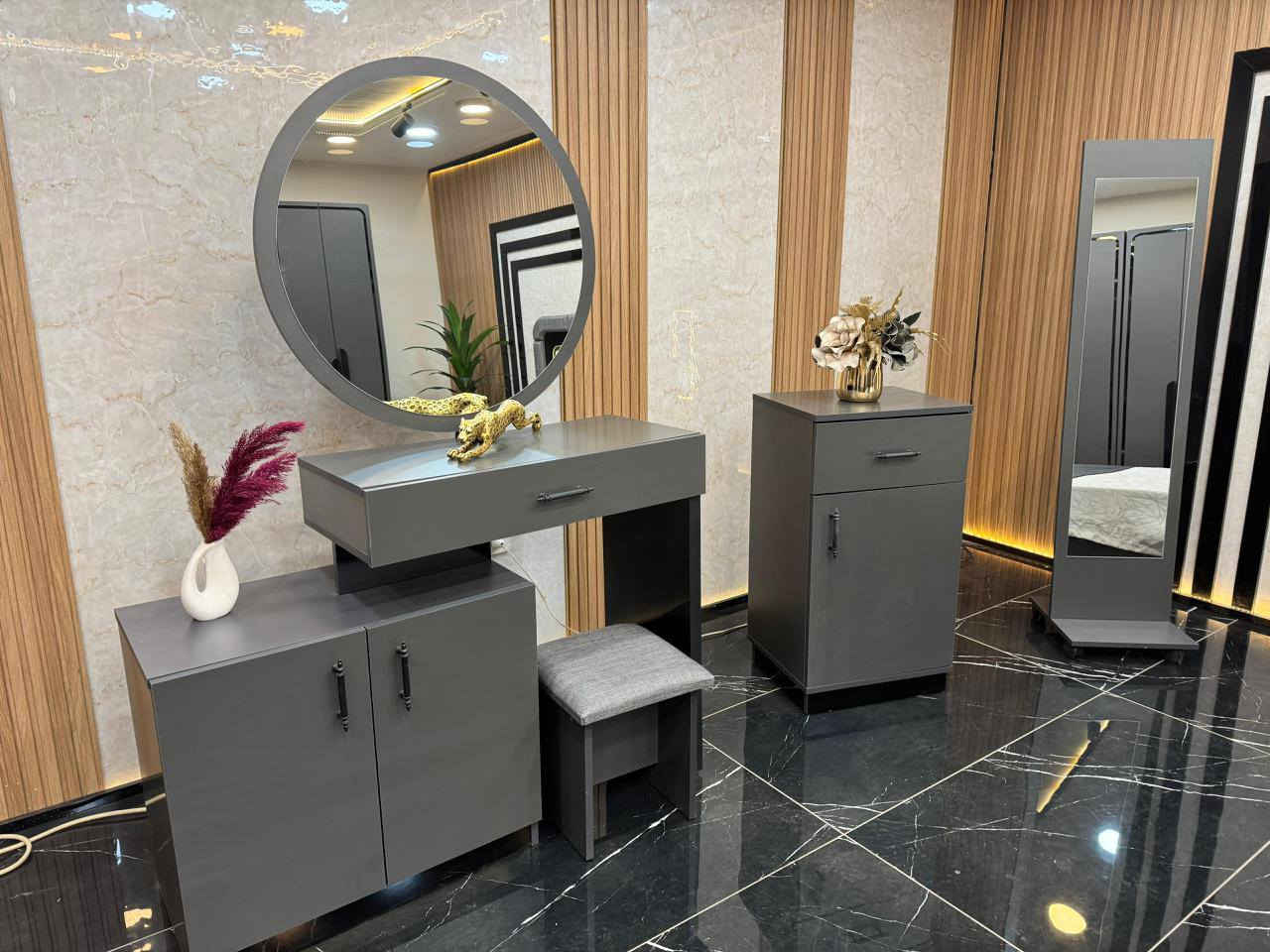 غرف نوم عرقي وتركيا ضمان الجوده عاليه 
وجد نقل وشد *********** الشريقات, صلاح الدين
