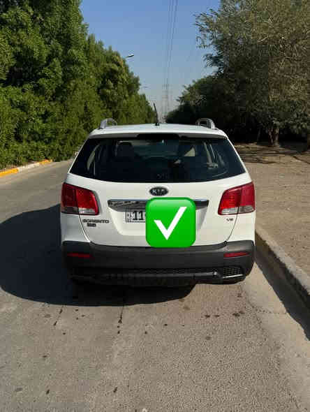 سلام عليكم  كيا سورنتو. 2012  خليجي فول موصفات.  6 سلندر 7 راكب  3 قطع تبريد فول موصفات مكينه بلاديه السياره   جاهزه  مصبوغه عام  حادثه جملغات خلفيه وطخه اماميه مكفوله من الكص جاهزه السياره مكاني الشعله حي الجوادين *********** مامتواجد عله فيس السعر. 120

